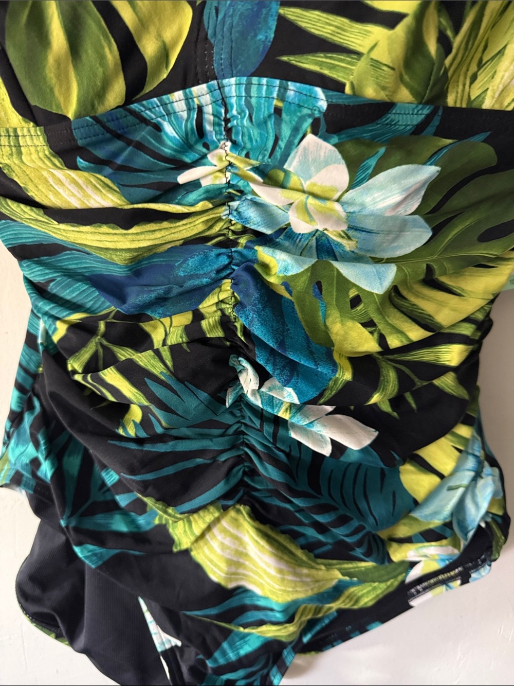 Coco reef Contours Solitaire V-Neck One Piece floral Swimsuit 10/34C NWT $146 - Picture 5 of 9